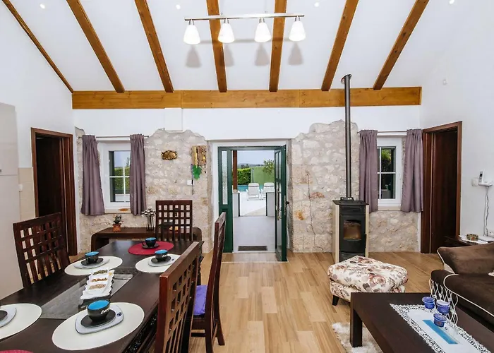 בית נופש My Dalmatia - Momo's Paradise With 2 Infinity Pools & 7 Bedrooms
