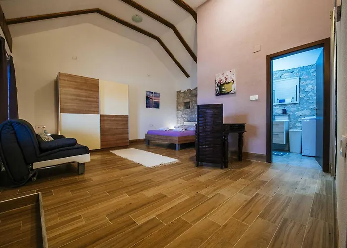 בית נופש My Dalmatia - Momo's Paradise With 2 Infinity Pools & 7 Bedrooms *