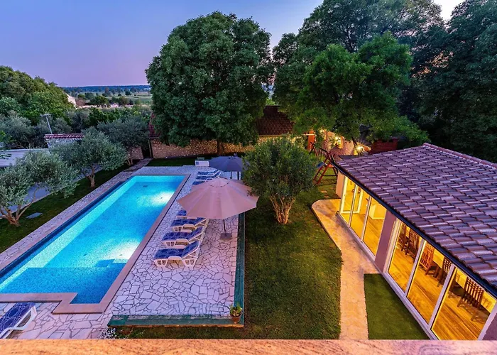 My Dalmatia - Momo's Paradise With 2 Infinity Pools & 7 Bedrooms Дом отдыха *