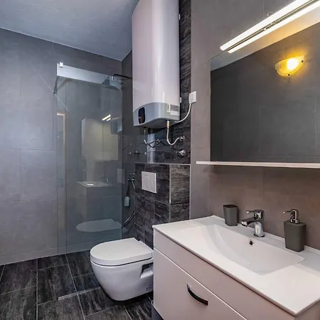 My Dalmatia - Momo's Paradise With 2 Infinity Pools & 7 Bedrooms