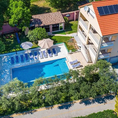 My Dalmatia - Momo's Paradise With 2 Infinity Pools & 7 Bedrooms Kakma